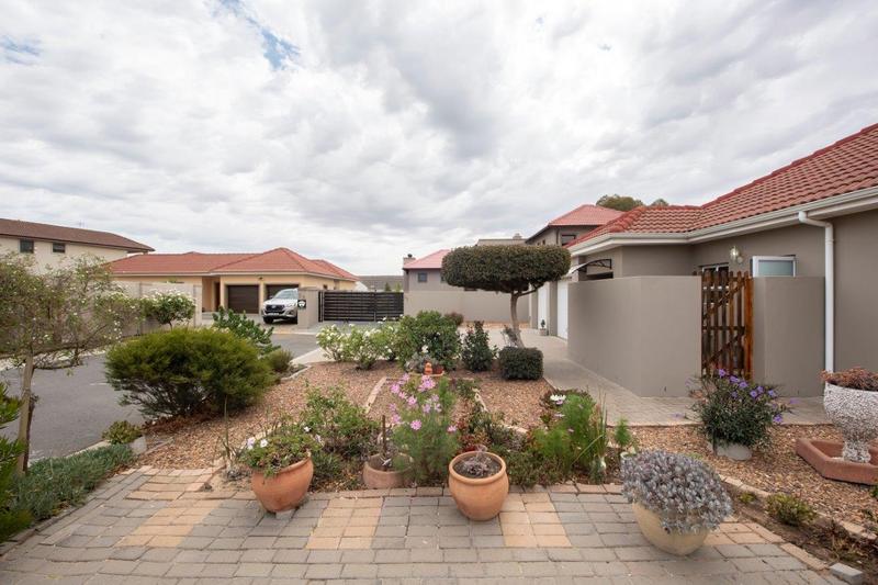 3 Bedroom Property for Sale in Langeberg Western Cape